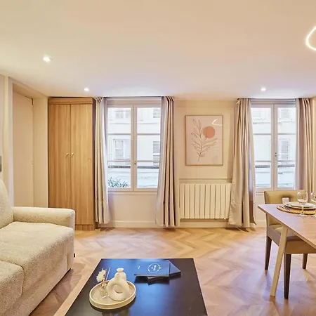 New In The Heart Of 4 People Apartment Paris