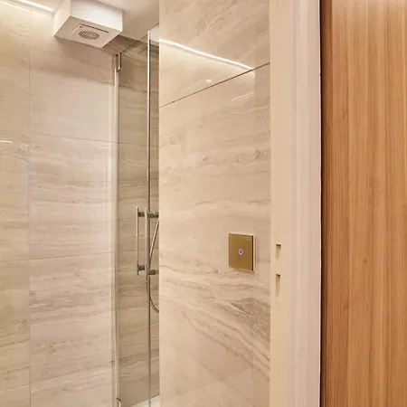 Apartment New In The Heart Of 4 People